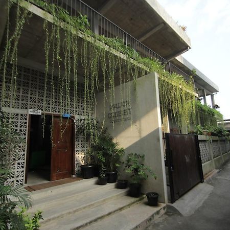 Pawon Cokelat Guesthouse Yogyakarta Exterior photo
