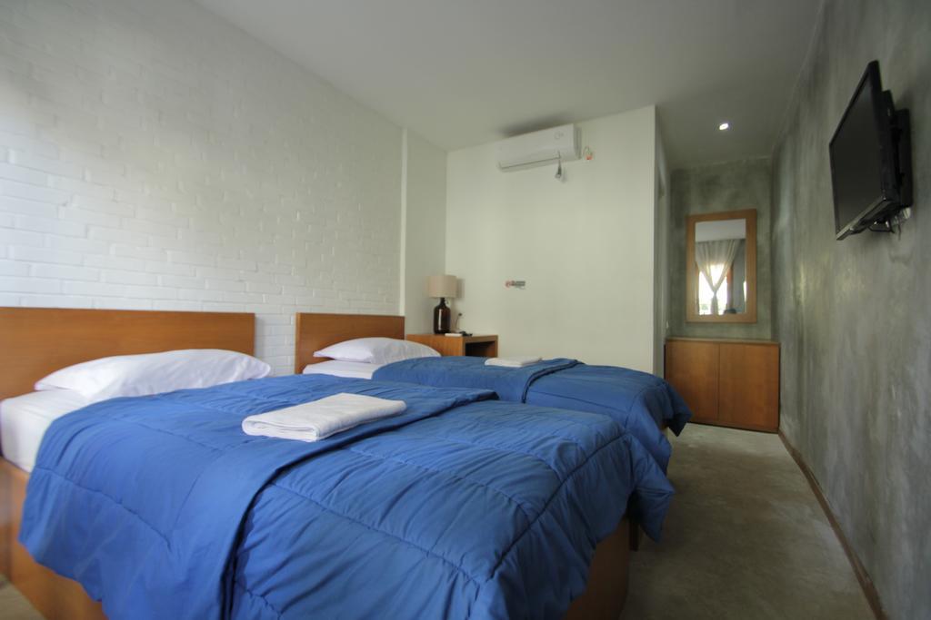 Pawon Cokelat Guesthouse Yogyakarta Room photo