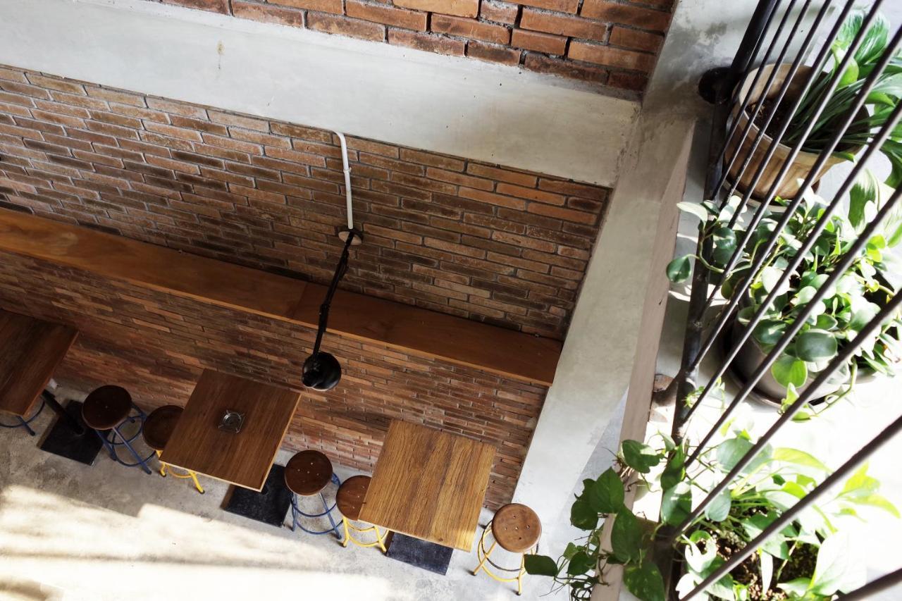 Pawon Cokelat Guesthouse Yogyakarta Exterior photo